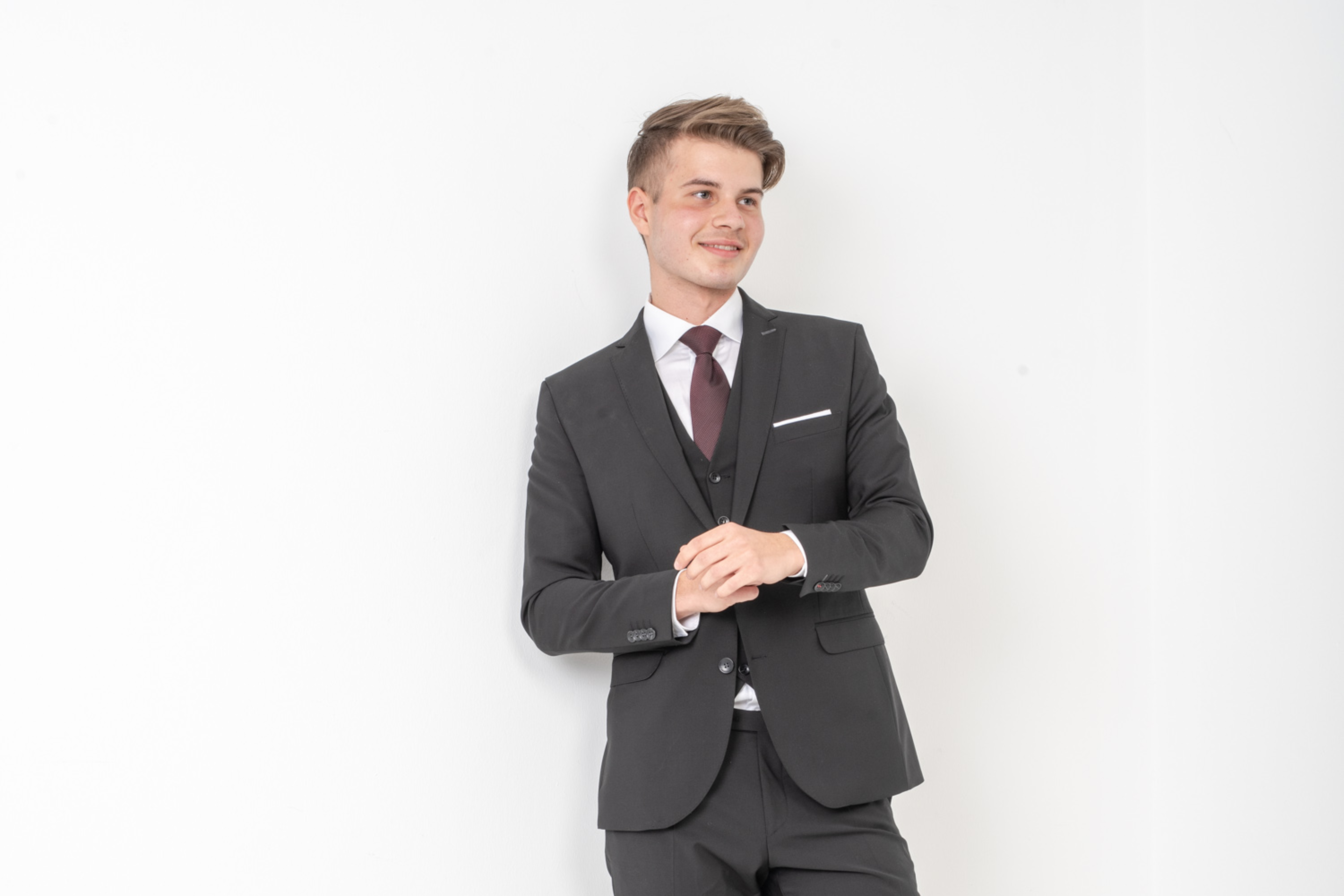 demo-attachment-20-young-man-architect-in-office-PPMNPNG-min